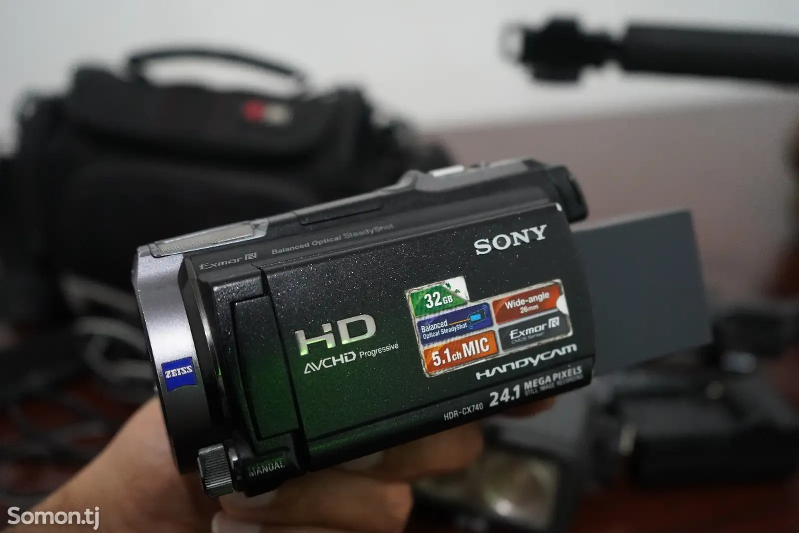 Видеокамера Sony HDR-cx740-1