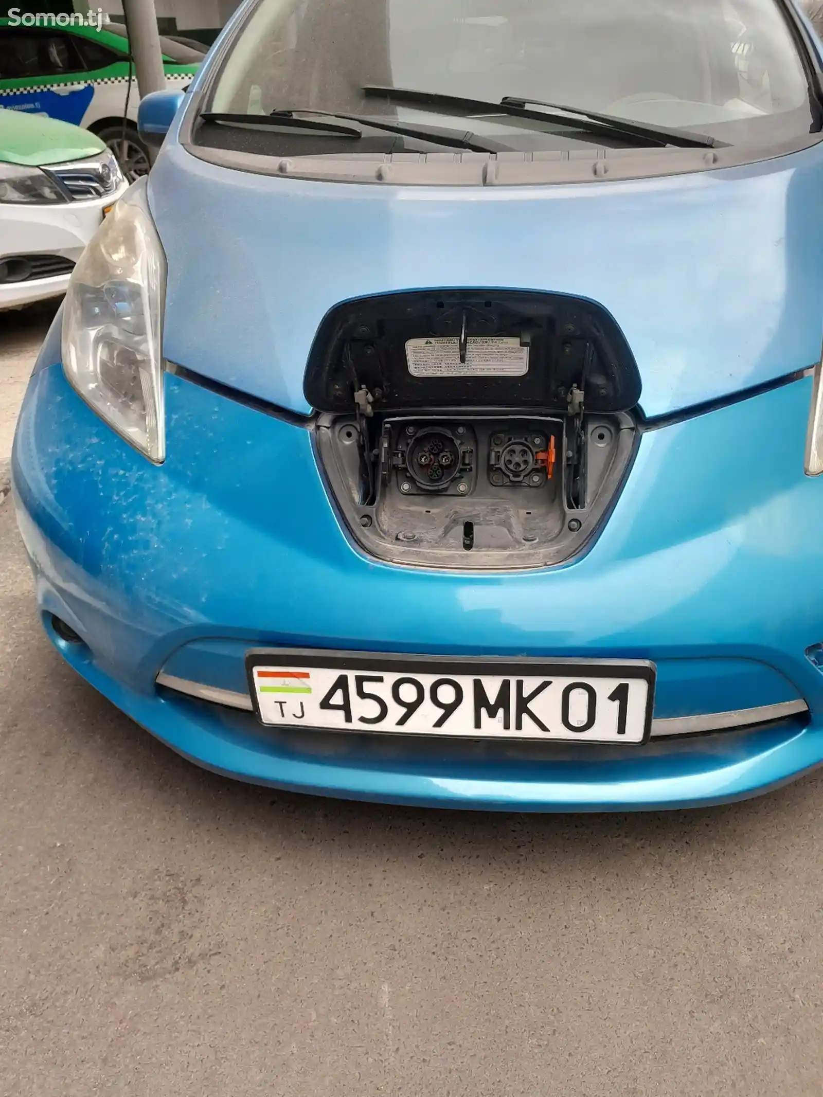 Nissan Leaf, 2011-6