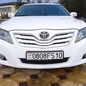 Toyota Camry, 2011