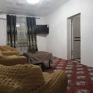 2-комн. квартира, 1 этаж, 70м², Ашан