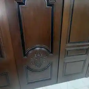 Дверь из Шпона