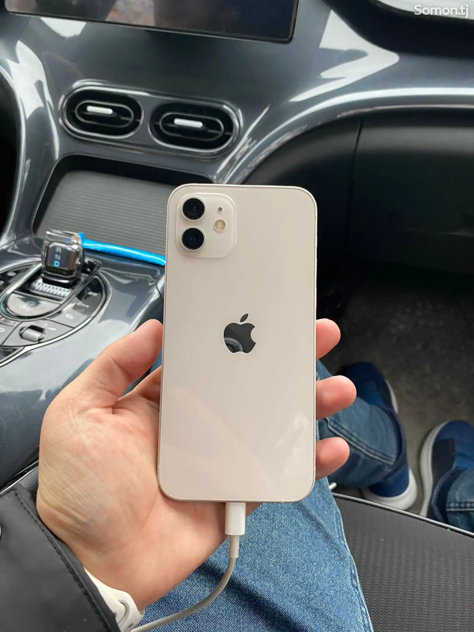 Apple iPhone 12, 128 gb, White на запчати-1