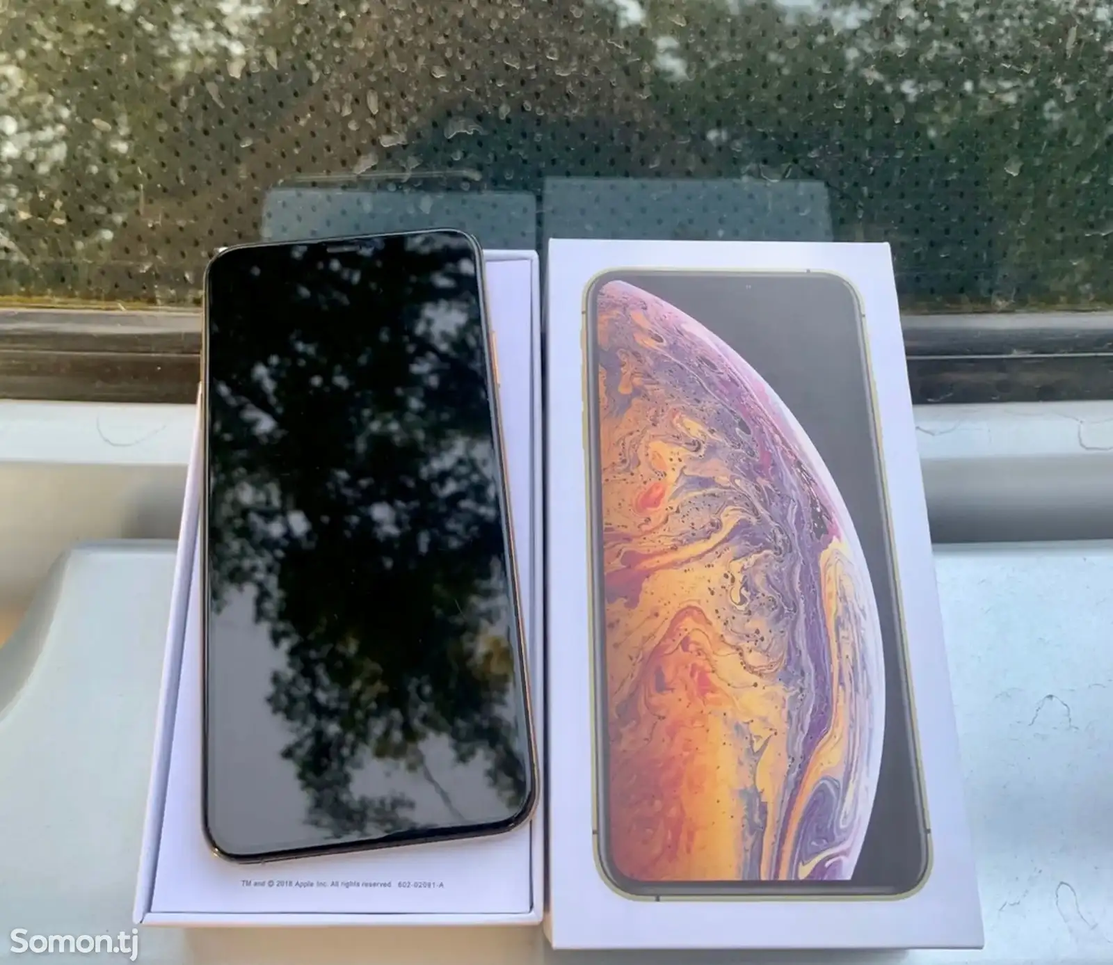 Apple iPhone Xs Max, 64 gb, Gold-3