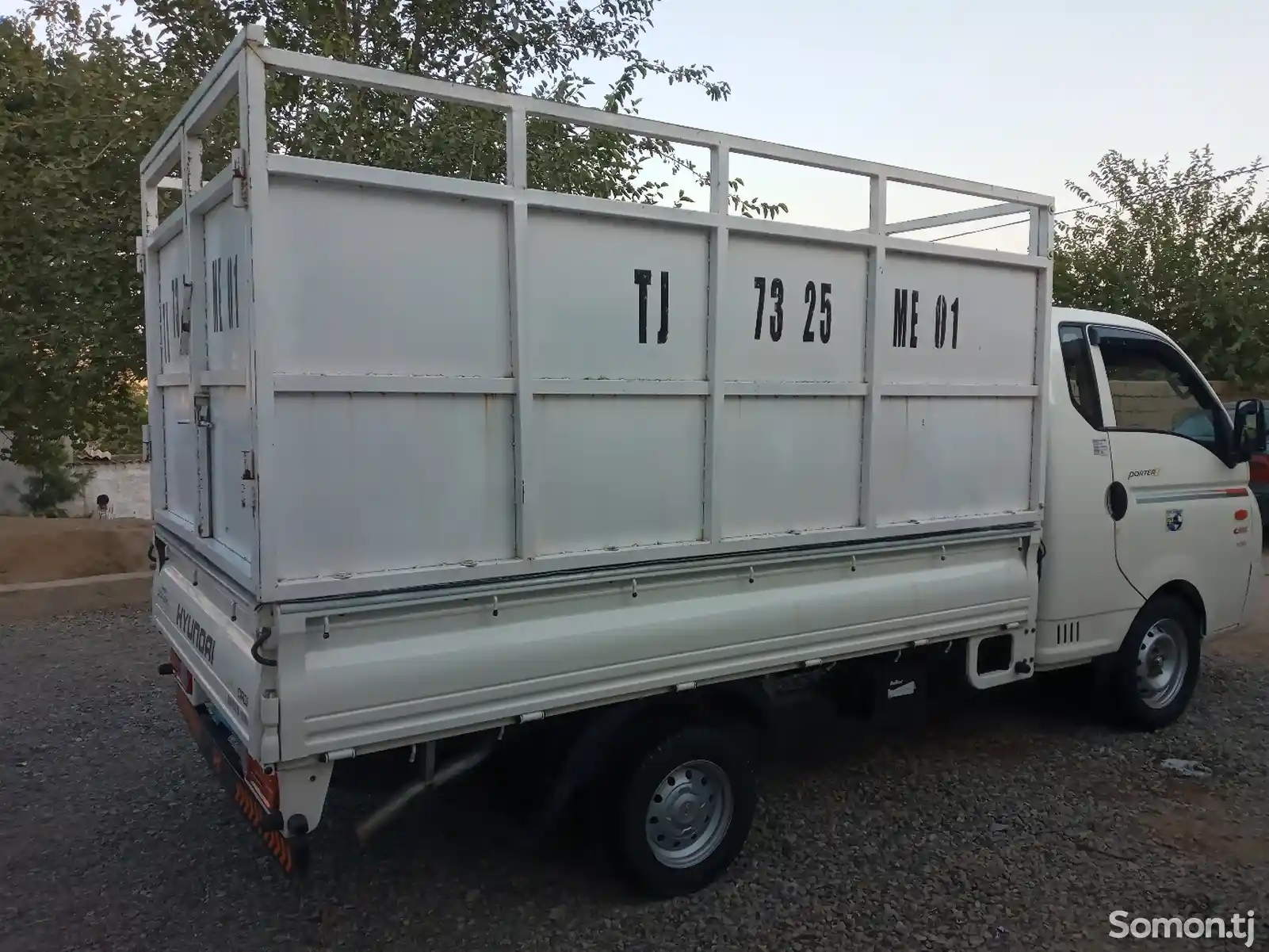 Бортовой автомобиль Hyundai Porter-1