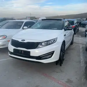 Kia K5, 2011