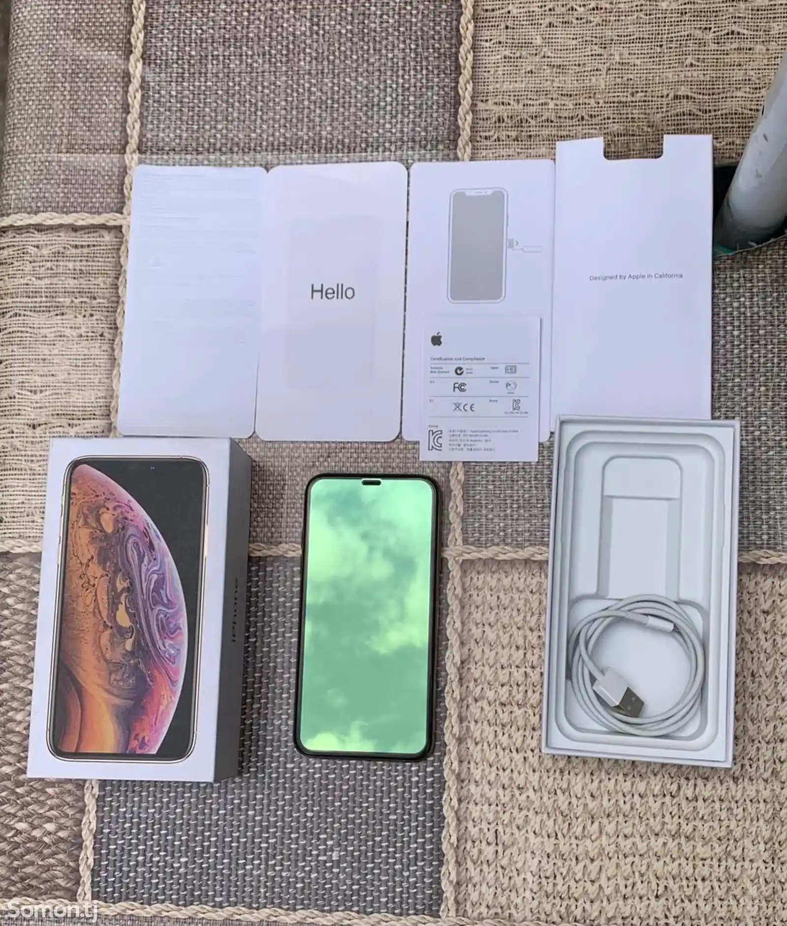 Apple iPhone Xs, 64 gb, Gold-2