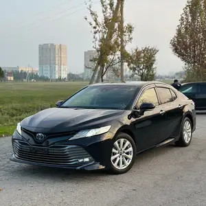 Toyota Camry, 2018