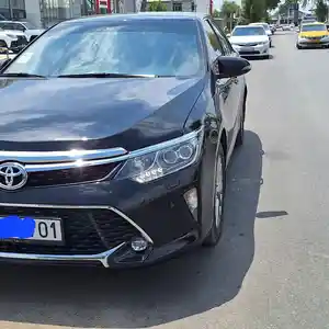 Toyota Camry, 2017