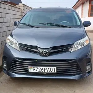 Toyota Sienna, 2014