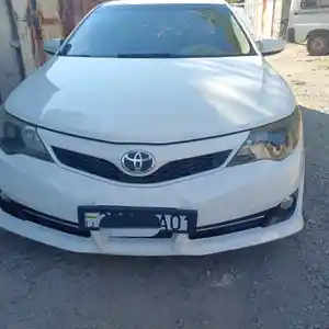 Toyota Camry, 2012