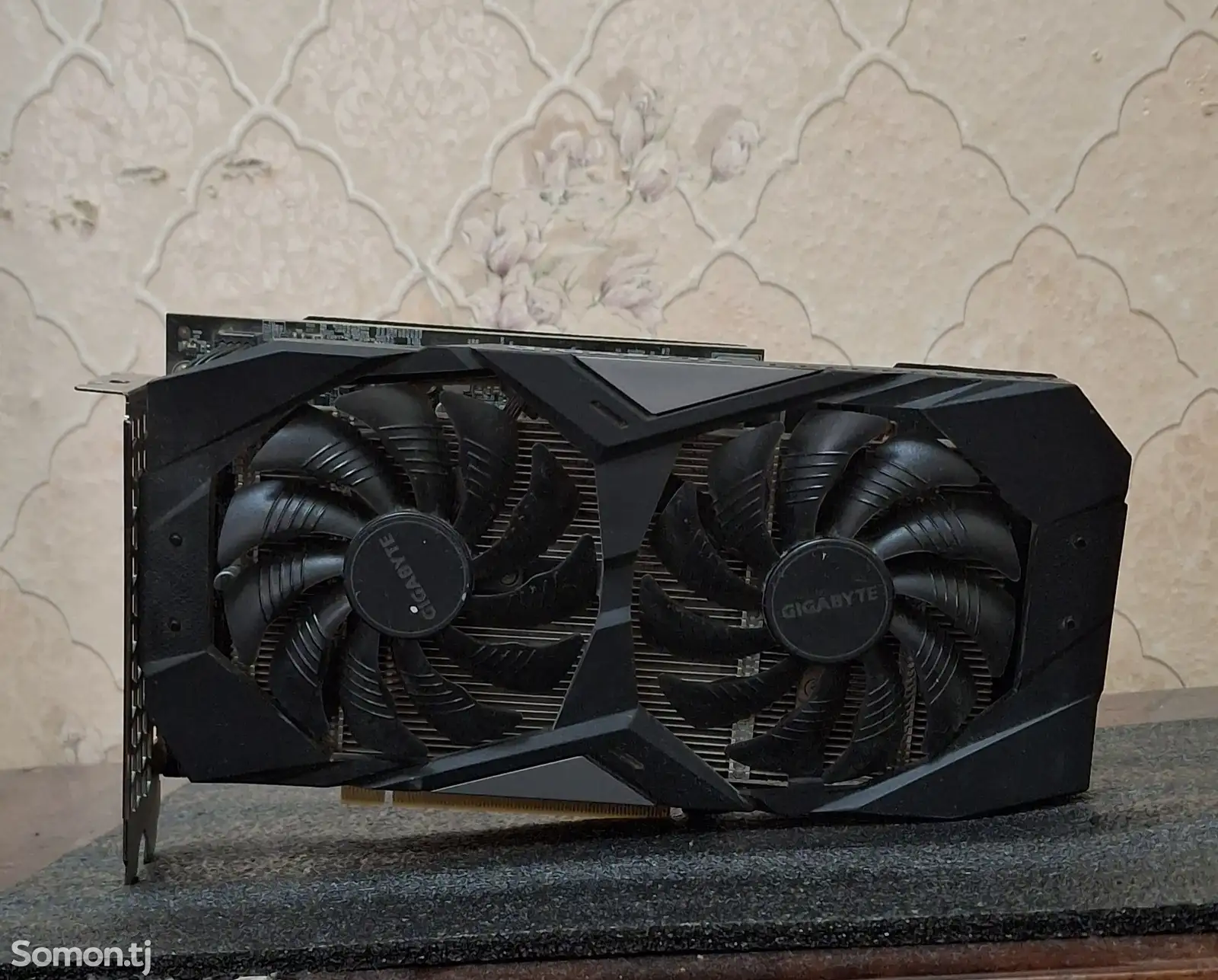 Видеокарта GIGABYTE GeForce GTX 1660 SUPER 6GB-1