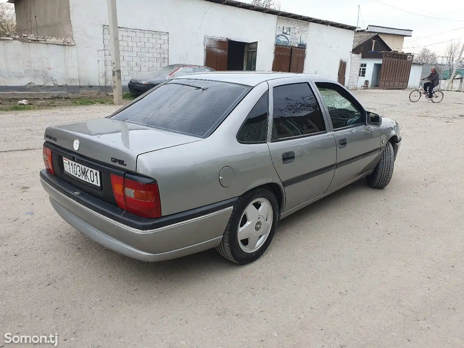 Opel Vectra A, 1995-2