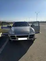 Porsche Cayenne, 2004-2