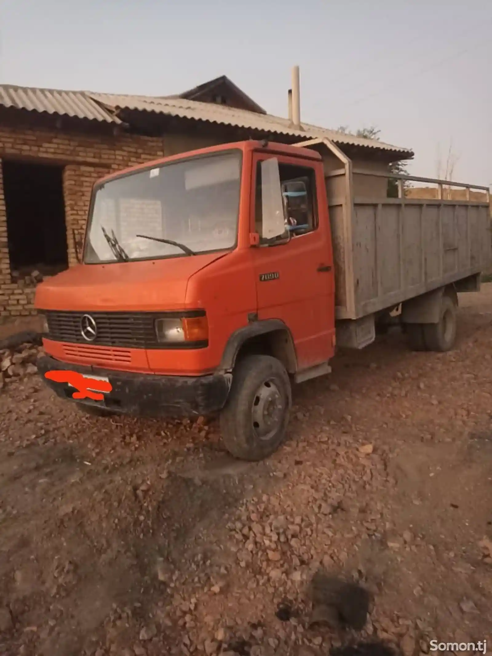 Бортовой грузовик Mercedes-Benz Vario, 2000-3