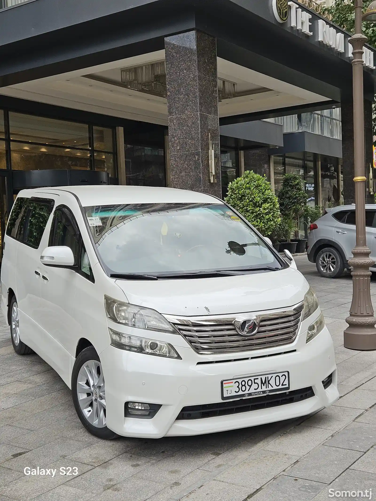 Toyota Vellfire, 2010-11