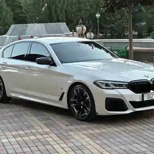 BMW 5 series, 2023