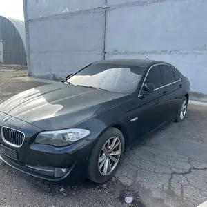 BMW 5 series, 2011