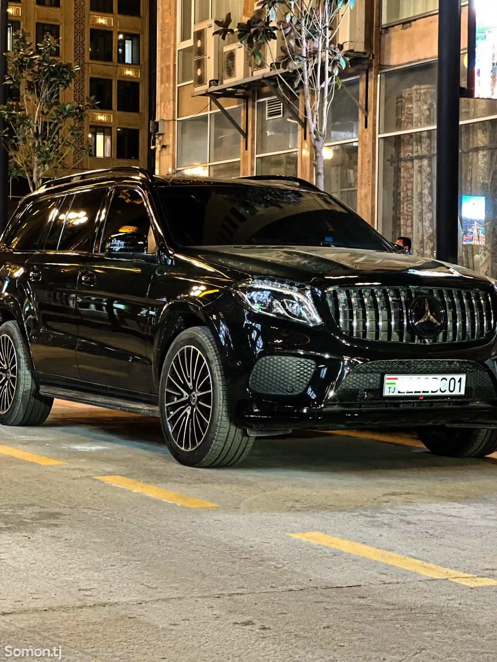 Mercedes-Benz GLS, 2017-1