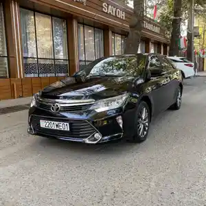 Toyota Camry, 2016