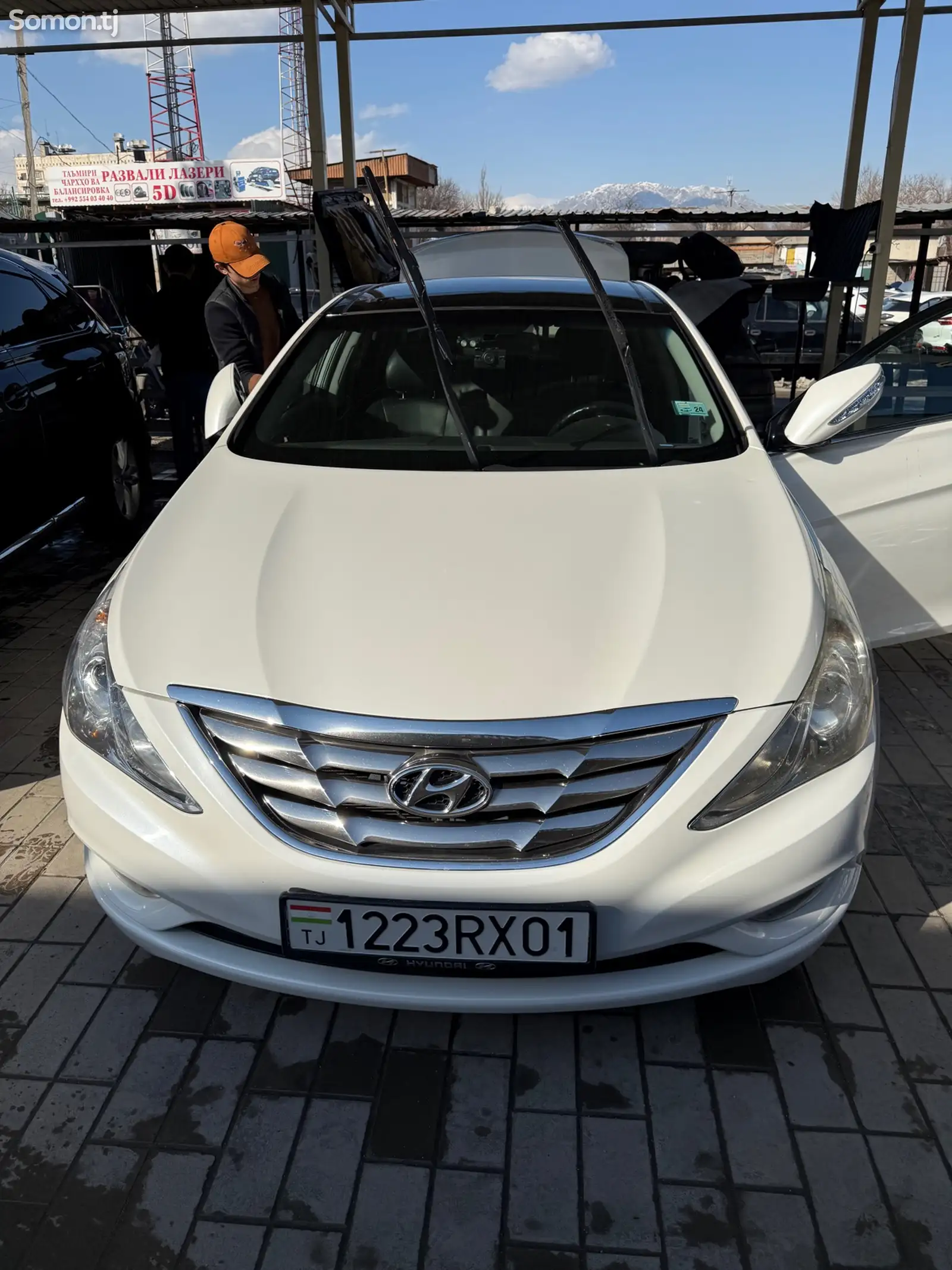 Hyundai Sonata, 2011-1