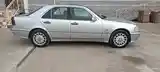 Mercedes-Benz C class, 2000-4