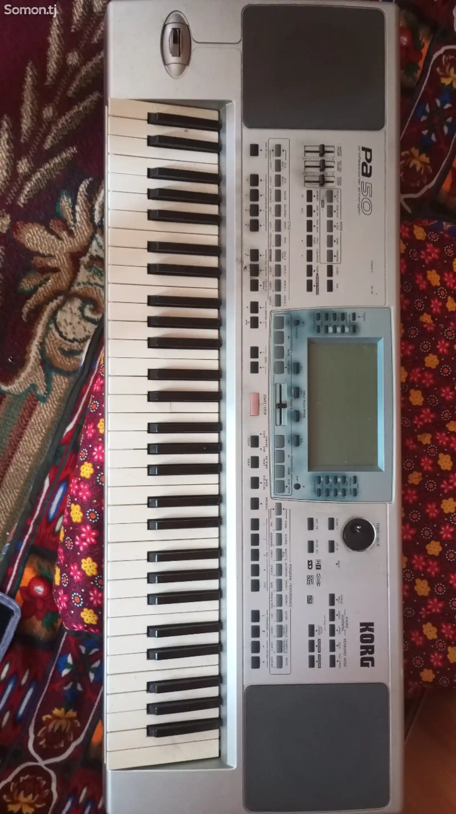 Синтезатор Korg pa50