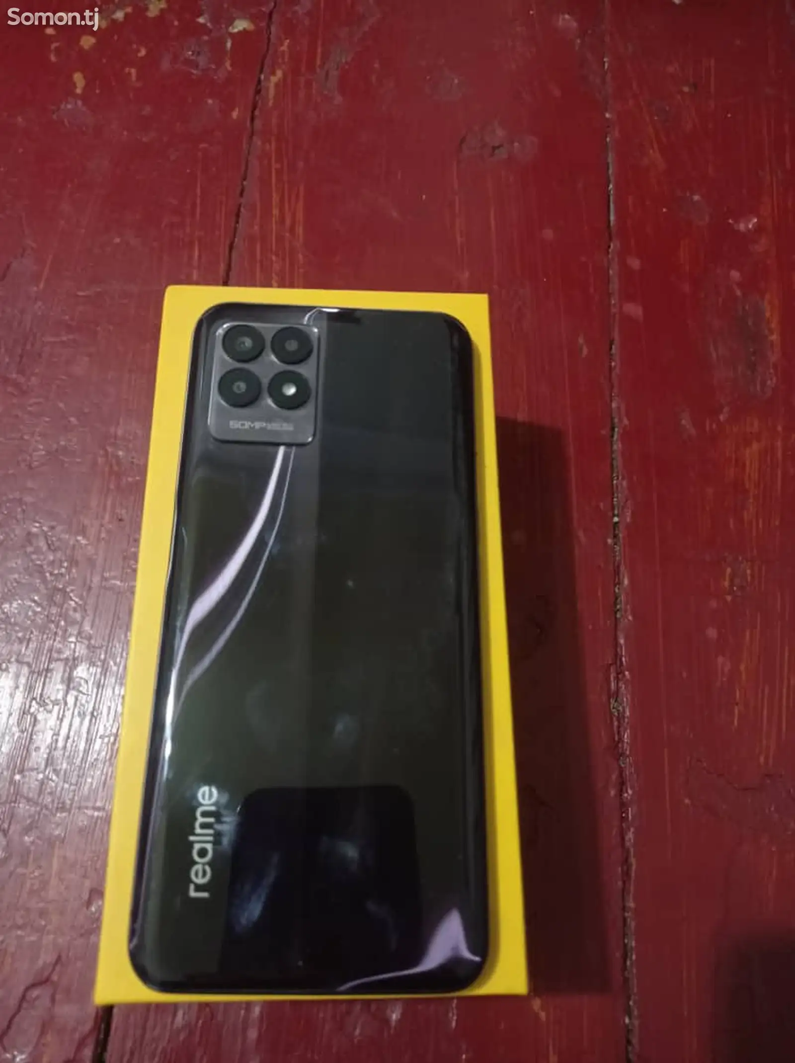 Телефон Realme-1