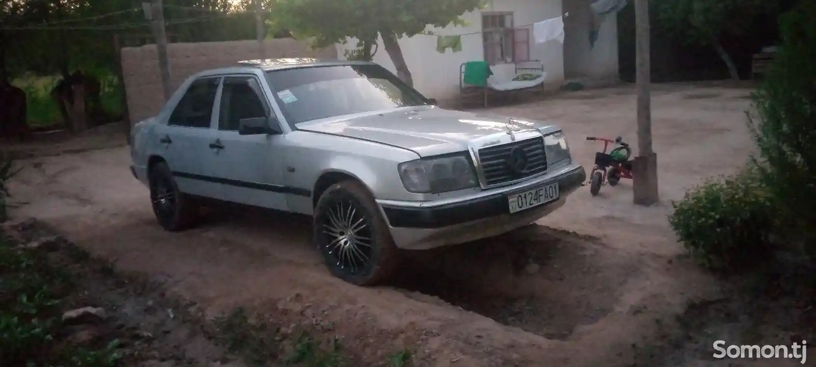 Mercedes-Benz W124, 1988-4