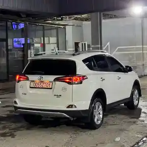 Toyota RAV 4, 2014