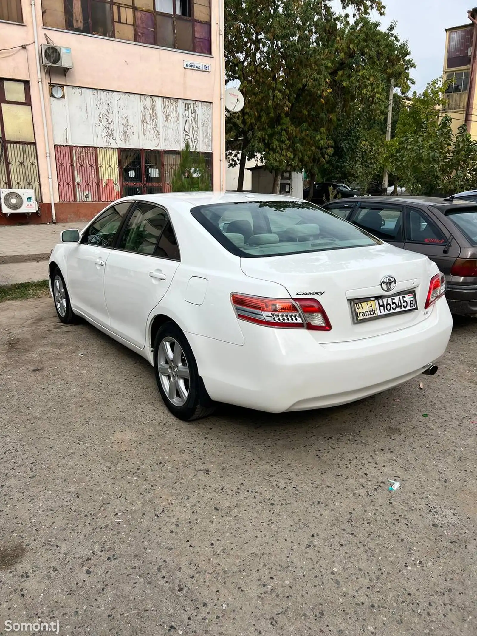 Toyota Camry, 2011-8