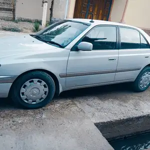 Toyota Carina, 1996