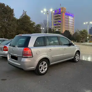 Opel Zafira, 2007