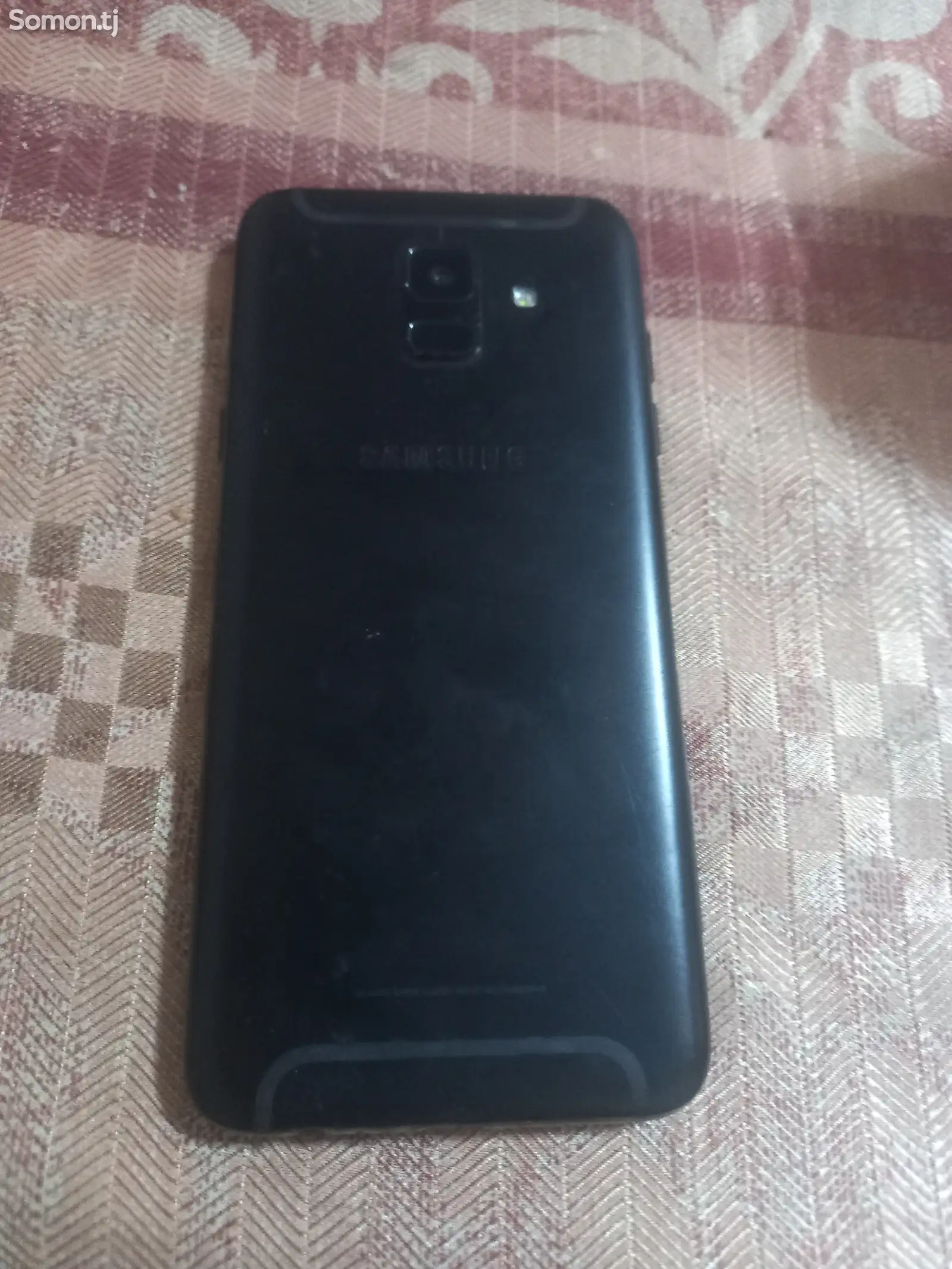 Samsung Galaxy A6-1