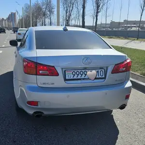 Задние фары на Lexus IS 250