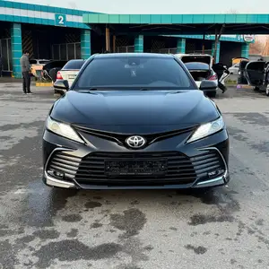 Toyota Camry, 2019