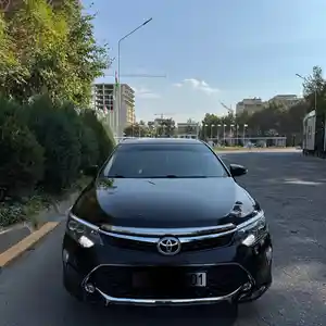 Toyota Camry, 2017