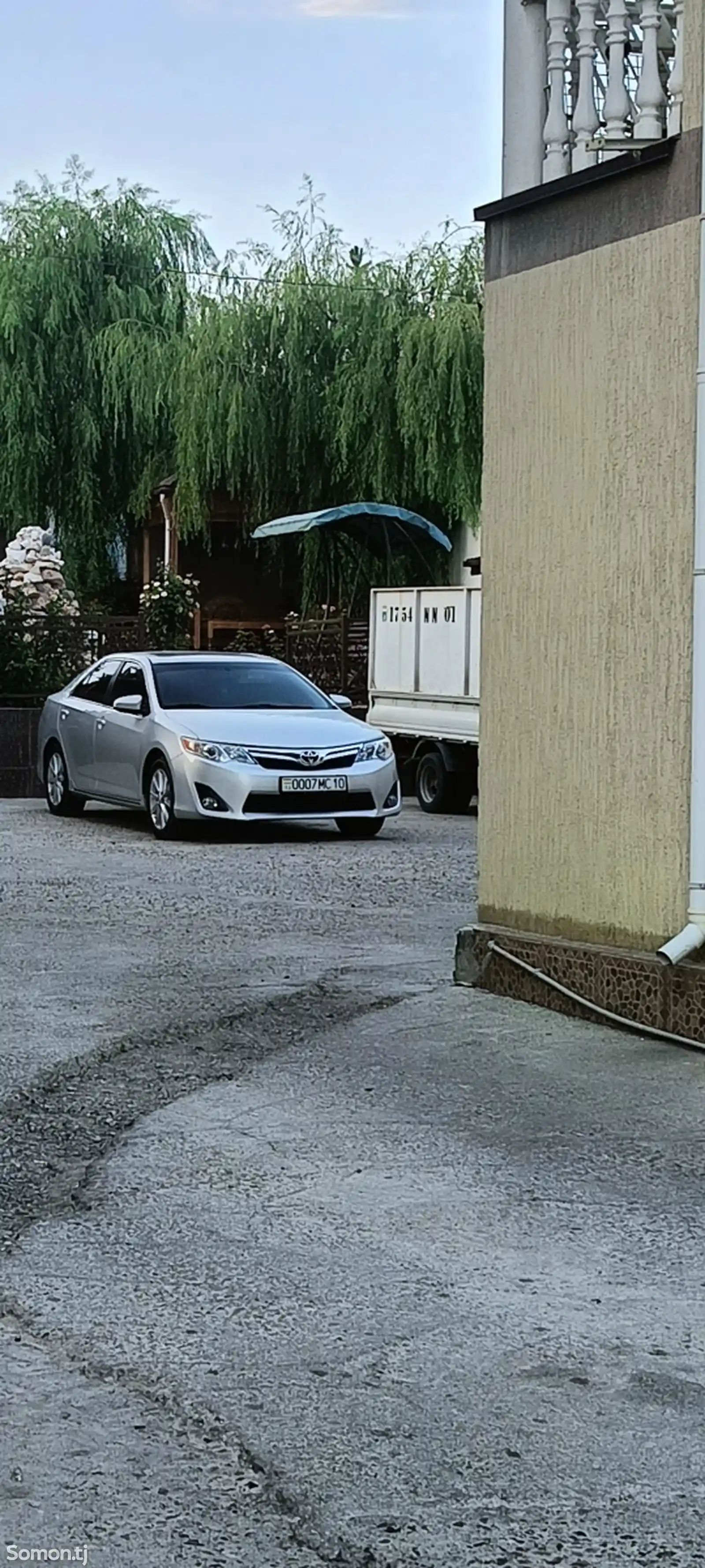 Toyota Camry, 2013-1