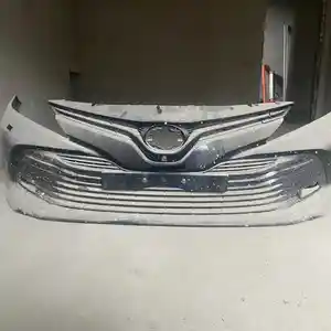 Бампер на Toyota Camry xv70