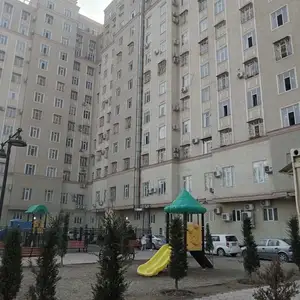 2-комн. квартира, 13 этаж, 48м², Маяковский