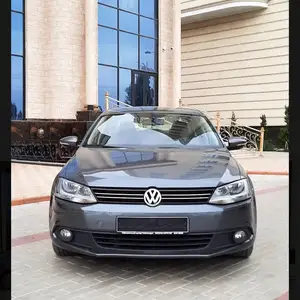 Volkswagen Jetta, 2015