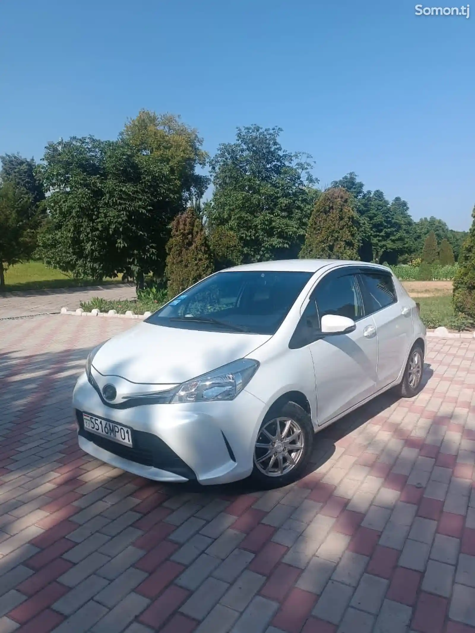 Toyota Vitz, 2014-10