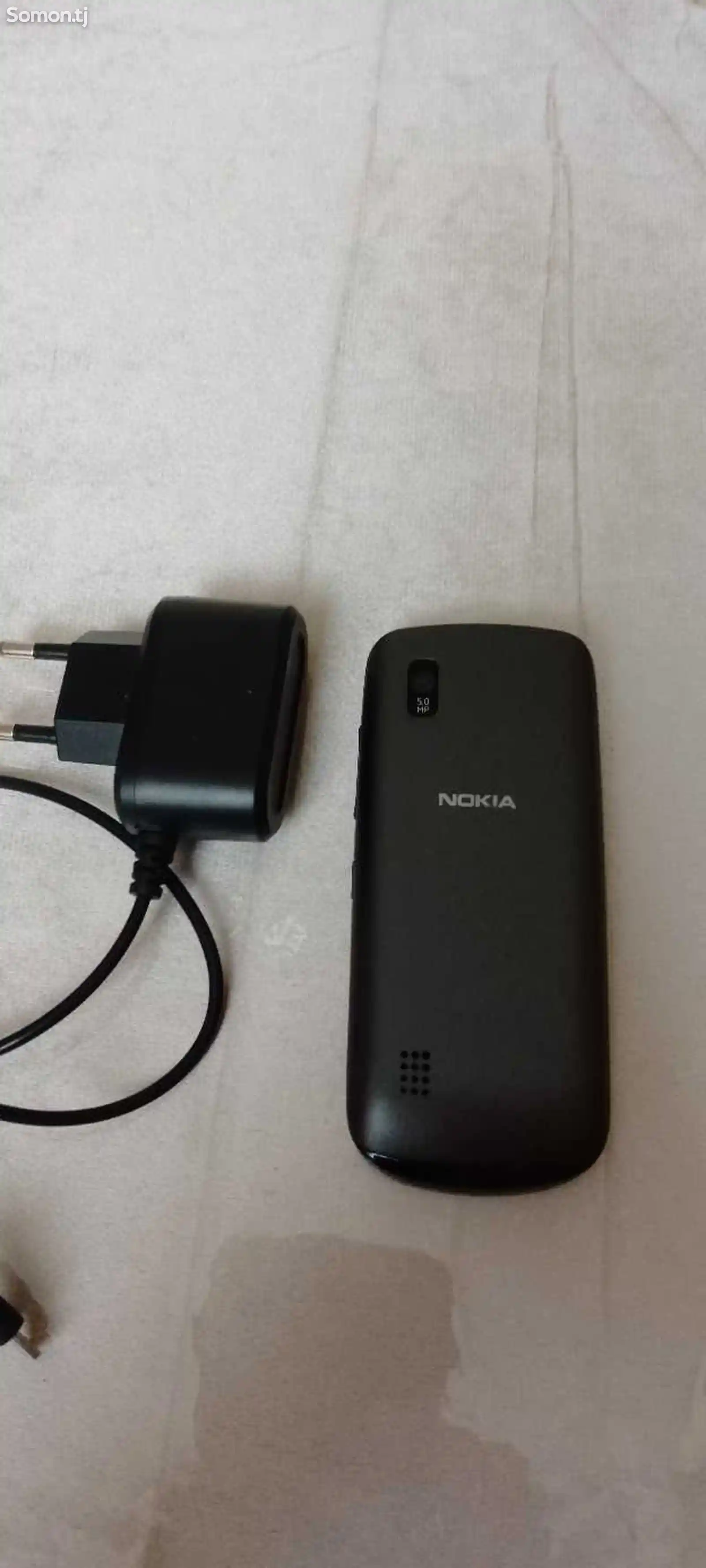 Nokia Asha 300-3