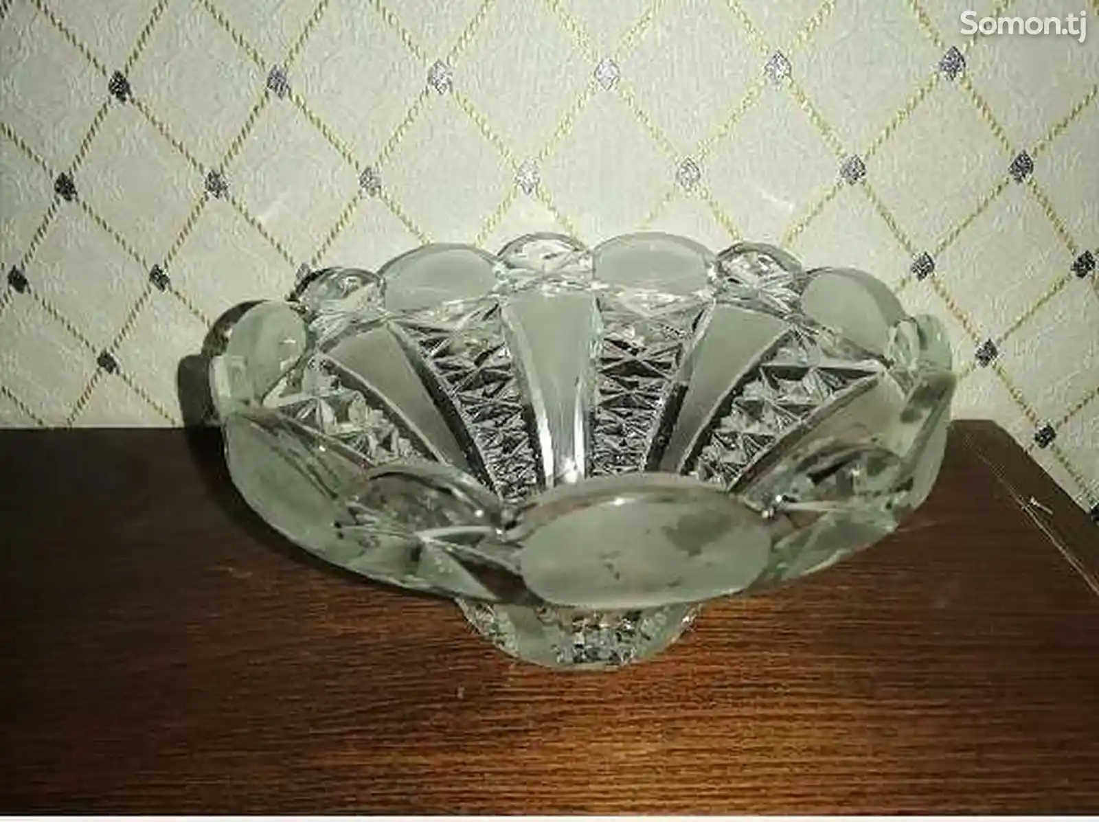 Хрустальная ваза-1