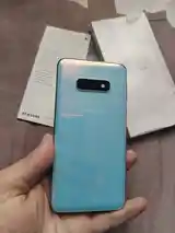 Samsung Galaxy S10e-2