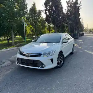 Toyota Camry, 2015