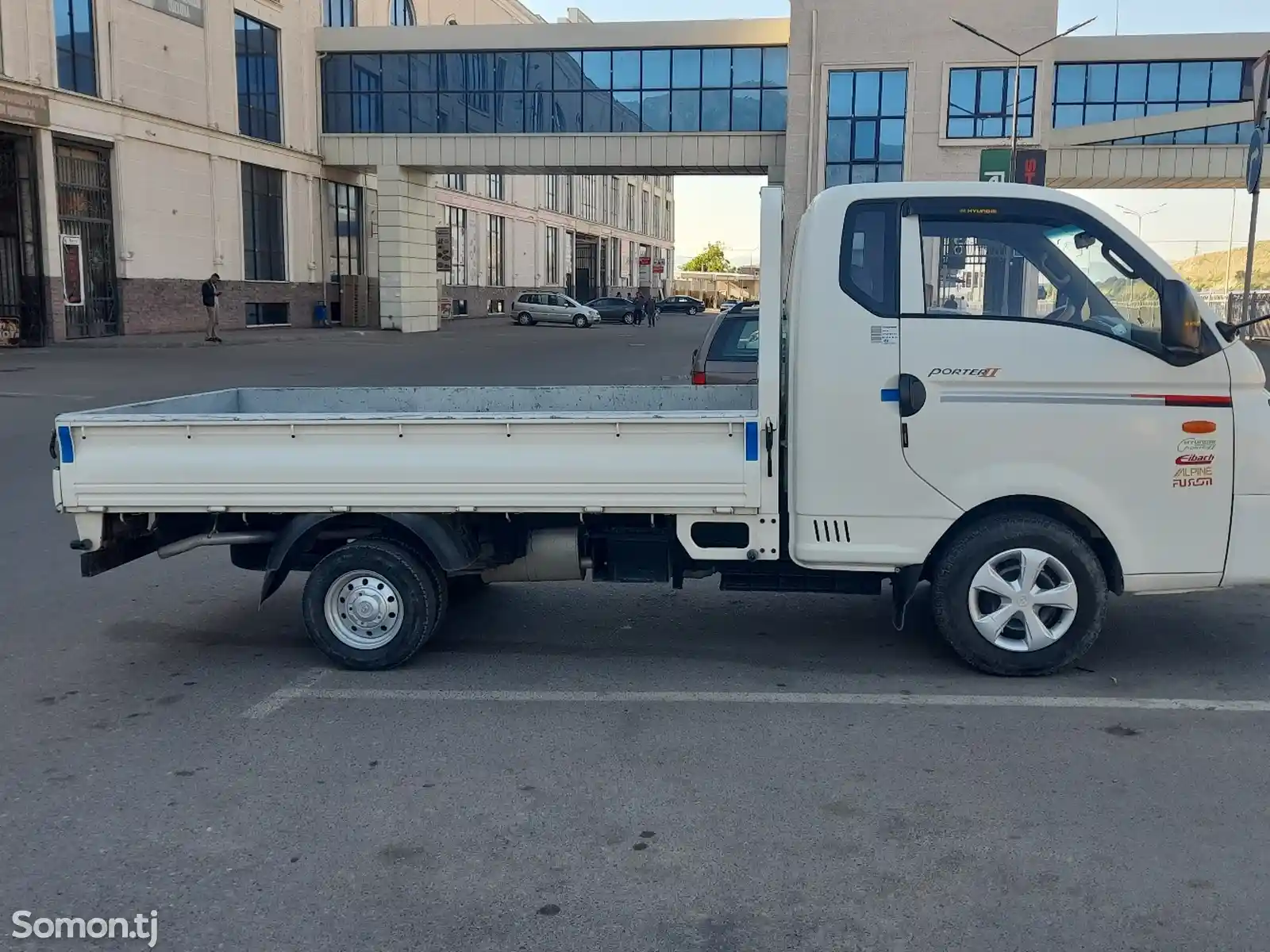 Бортовой автомобиль Hyundai Porter II, 2009-2