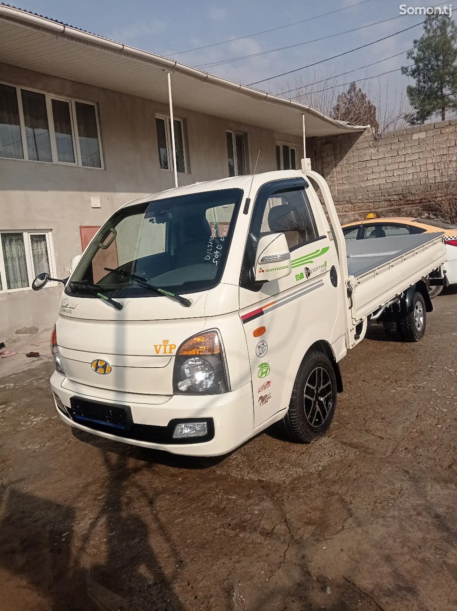 Бортовой автомобиль Hyundai Porter 2, 2014-1