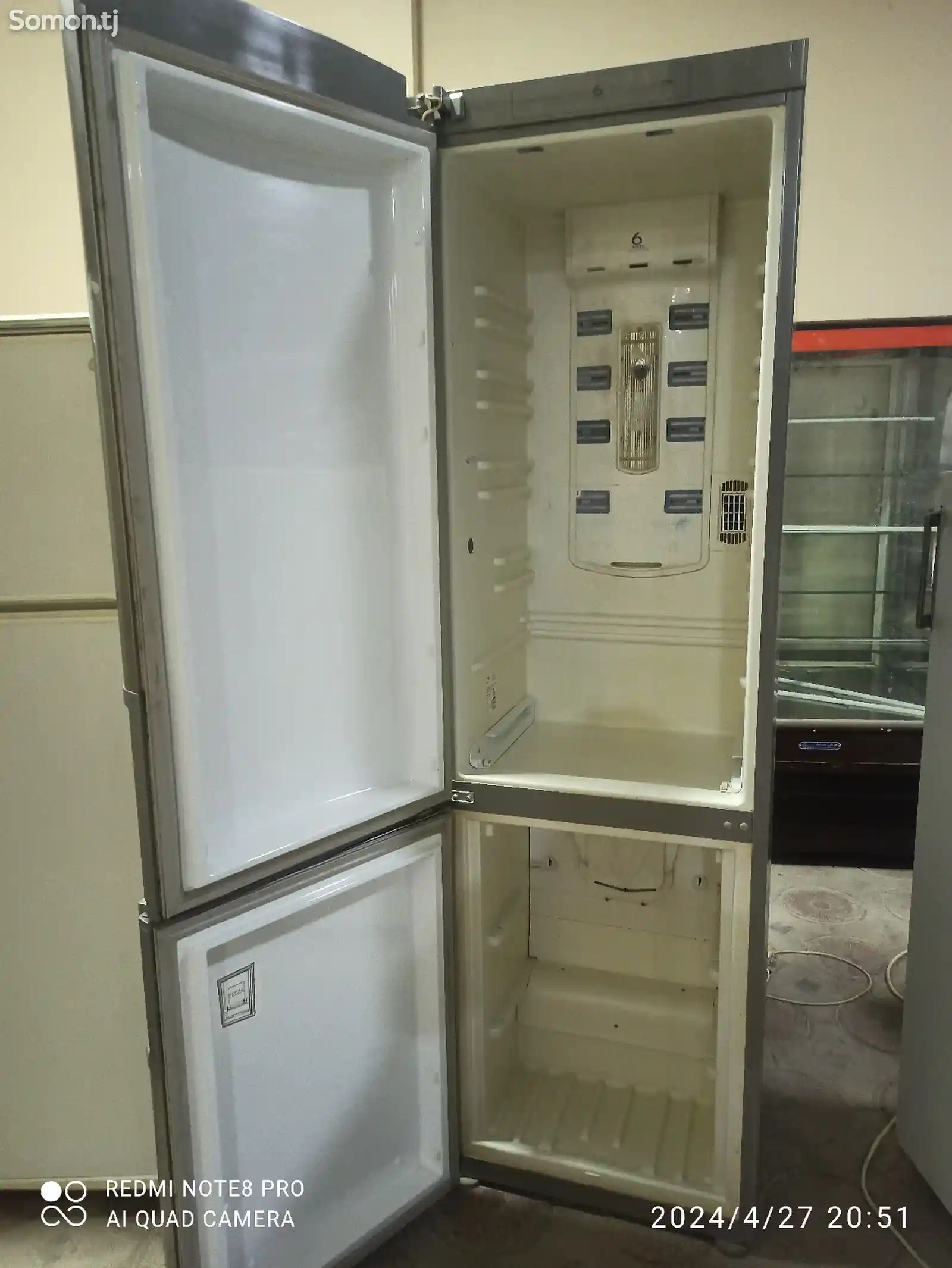 Двухкамерный холодильник Wirpool-3