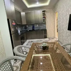 3-комн. квартира, 14 этаж, 95м², Шохмансур