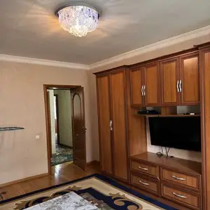 2-комн. квартира, 2 этаж, 61м², 92 -мкр